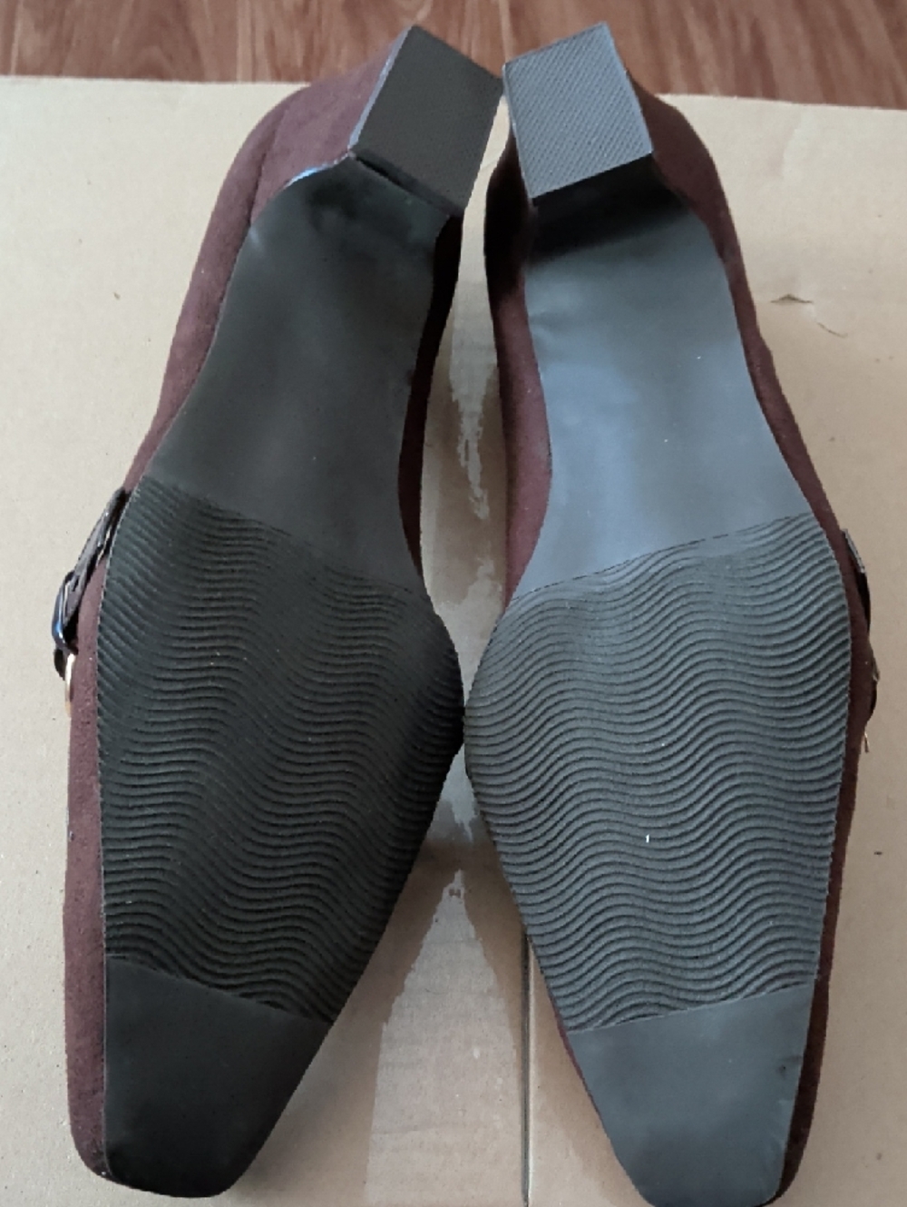 Step Up Comfort Women's Brown Suede Heels with Patent Trim - Picture 6 of 6
